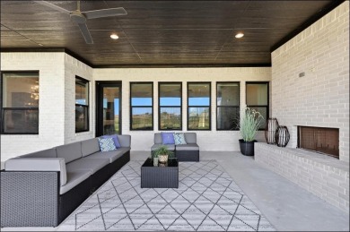 Luxury Lakeview Living in Heath Golf & Yacht Club!
This on Heath Golf and Yacht Club in Texas - for sale on GolfHomes.com, golf home, golf lot