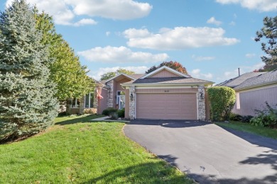 This stunning 2-bed, 2-bath ranch home located in The Villas at on Midlane Championship Golf Resort in Illinois - for sale on GolfHomes.com, golf home, golf lot