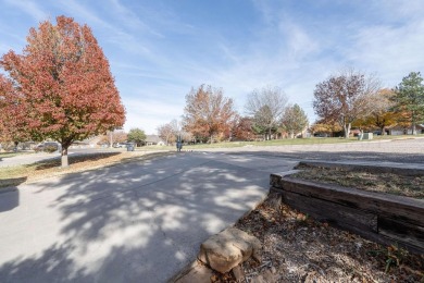 Discover this lovely 3-bedroom home equipped with an upstairs on La Paloma Golf Club in Texas - for sale on GolfHomes.com, golf home, golf lot