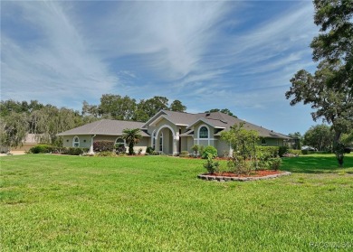 WELCOME HOME to this AMAZING, BEAUTIFULLY DECORATED, CITRUS on Citrus Hills Golf Club in Florida - for sale on GolfHomes.com, golf home, golf lot