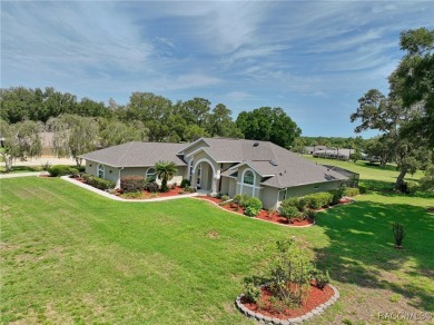 WELCOME HOME to this AMAZING, BEAUTIFULLY DECORATED, CITRUS on Citrus Hills Golf Club in Florida - for sale on GolfHomes.com, golf home, golf lot