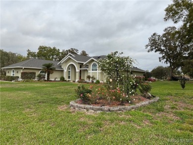 WELCOME HOME to this AMAZING, BEAUTIFULLY DECORATED, CITRUS on Citrus Hills Golf Club in Florida - for sale on GolfHomes.com, golf home, golf lot