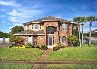 Gorgeous home, perfectly nestled on a serene golf course on Northshore Country Club in Texas - for sale on GolfHomes.com, golf home, golf lot