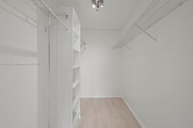 Beautiful spacious corner unit 2 Bed / 2 bath, 9th Floor, with on Inverrary Country Club in Florida - for sale on GolfHomes.com, golf home, golf lot