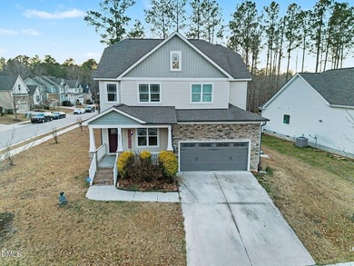 This Move-In Ready Home Has an Easy Flowing Open Concept Layout on The Neuse Golf Club in North Carolina - for sale on GolfHomes.com, golf home, golf lot