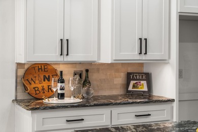 This exquisite Maumelle Valley Estates residence offers refined on Maumelle Golf and Country Club in Arkansas - for sale on GolfHomes.com, golf home, golf lot