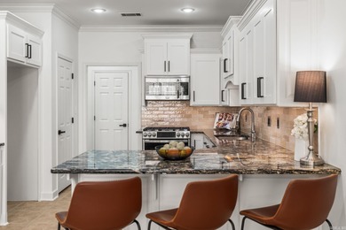 This exquisite Maumelle Valley Estates residence offers refined on Maumelle Golf and Country Club in Arkansas - for sale on GolfHomes.com, golf home, golf lot