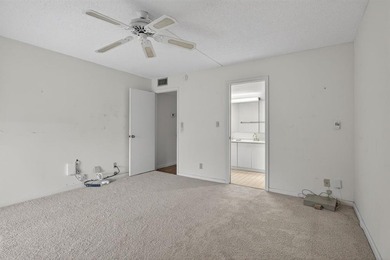 ASSOC REQUIRES 15% DOWN & 1 OCCUP on Wynmoor Golf Course in Florida - for sale on GolfHomes.com, golf home, golf lot