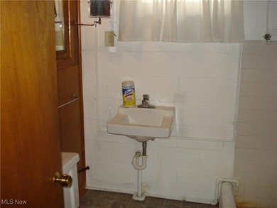 Welcome to this comfortable living, this ranch style home offers on Green Ridge Golf Course in Ohio - for sale on GolfHomes.com, golf home, golf lot