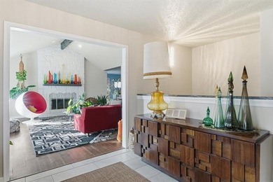 Stunning Split level home with 4 Bedrooms, 2.5 baths.  Lots of on Indian Springs Country Club in Oklahoma - for sale on GolfHomes.com, golf home, golf lot