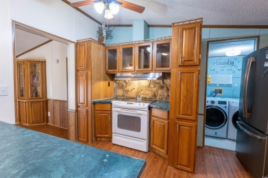 Looking to escape the cold or embrace the coastal lifestyle? on Prestwick Country Club in South Carolina - for sale on GolfHomes.com, golf home, golf lot