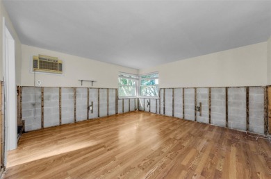 It's not too late for a prime investment opportunity in on The Dunedin Country Club in Florida - for sale on GolfHomes.com, golf home, golf lot