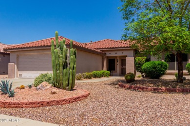 This cozy 2 bedroom 2 bath Sun City Grand home is ready for on Granite Falls Golf Club  in Arizona - for sale on GolfHomes.com, golf home, golf lot