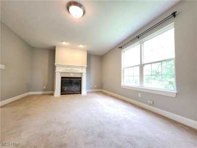 Welcome to 814 Lost Pond Parkway, A clean and move-in ready on Chardon Lakes Golf Course in Ohio - for sale on GolfHomes.com, golf home, golf lot