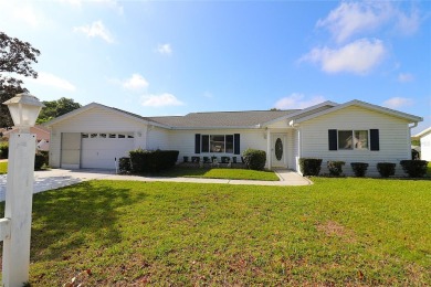 If you do not want to live in The Villages, Spruce Creek South on The Links of Spruce Creek in Florida - for sale on GolfHomes.com, golf home, golf lot