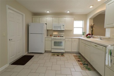 REDUCED PRICE, NOW INCLUDES GOLF CART.  Welcome in to this on The Links of Spruce Creek in Florida - for sale on GolfHomes.com, golf home, golf lot