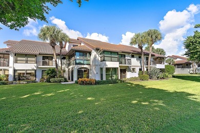 BEST PRICED UNIT IN TRADERS CROSSING! $116K Under the last on Jonathans Landing Golf Club in Florida - for sale on GolfHomes.com, golf home, golf lot