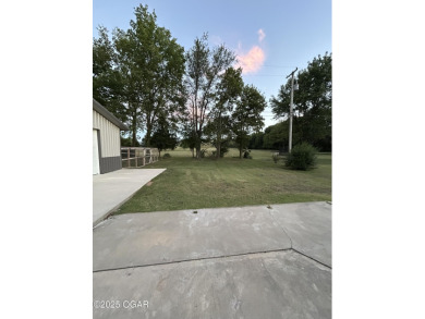 Completely remodeled golf course home offering 2,147 sq. ft. of on Baxter Country Club in Kansas - for sale on GolfHomes.com, golf home, golf lot