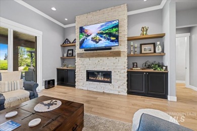 Stunning  custom built 3,140+ sq ft single-level home in Eagle's on Eagle Legacy Golf Course in Idaho - for sale on GolfHomes.com, golf home, golf lot