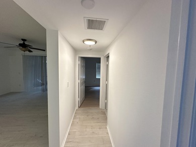 FANTASTIC 2BR/2BA CONDO ON THE 1-ST FLOOR . GRANITE C-TOPS on Emerald Dunes Golf Club in Florida - for sale on GolfHomes.com, golf home, golf lot