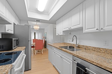 Spacious  three bedroom with three full baths golf cottage in on Palm Beach Polo and Country Club in Florida - for sale on GolfHomes.com, golf home, golf lot