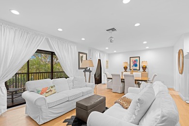 Spacious  three bedroom with three full baths golf cottage in on Palm Beach Polo and Country Club in Florida - for sale on GolfHomes.com, golf home, golf lot