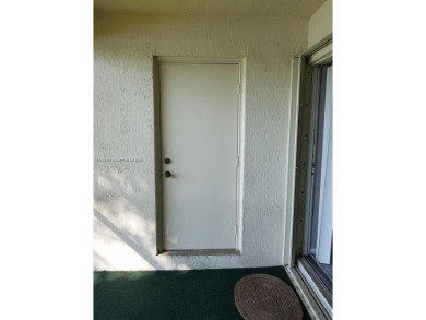 BEAUTIFUL, QUIET, COZY UNIT IN THE HEART OF PLANTATION, CLOSE TO on Jacaranda Golf Club in Florida - for sale on GolfHomes.com, golf home, golf lot