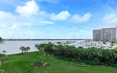 This spacious 7th-floor condo offers sweeping, unobstructed on North Palm Beach Country Club in Florida - for sale on GolfHomes.com, golf home, golf lot