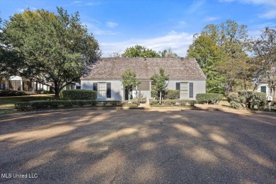 ATTENTION GOLFERS!  Annandale Cottage available for a Permanent on Annandale Golf Club in Mississippi - for sale on GolfHomes.com, golf home, golf lot