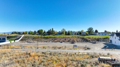 Seize the opportunity to build your dream home on this stunning on Prairie Falls Golf Club in Idaho - for sale on GolfHomes.com, golf home, golf lot