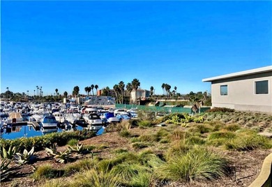 Excellent opportunity to live adjacent to the Los Cerritos on Bixby Village Golf Course in California - for sale on GolfHomes.com, golf home, golf lot