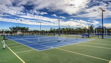 Welcome to this beautiful three-bedroom, two-bath home in the on Sabal Springs Golf and Racquet Club in Florida - for sale on GolfHomes.com, golf home, golf lot