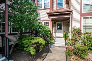 Freshly remodeled condo in a 55+ community and an 18-hole golf on Concordia Golf Club in New Jersey - for sale on GolfHomes.com, golf home, golf lot