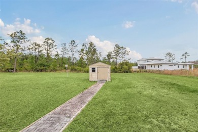 MUST SEE 4/2 POOL home sitting on 1.24 acres!  This well on Wedgefield Golf Club in Florida - for sale on GolfHomes.com, golf home, golf lot