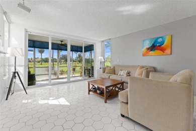 Welcome to your new home! This fantastic 1st floor, 3-bedroom, 2 on Palm-Aire Country Club and Resort - The Oaks in Florida - for sale on GolfHomes.com, golf home, golf lot