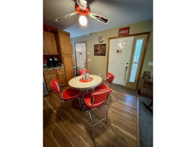 This cozy 2 bedroom 2 bath home located in a quiet section of on Captains Cove Golf and Yacht Club in Virginia - for sale on GolfHomes.com, golf home, golf lot