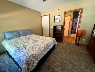This cozy 2 bedroom 2 bath home located in a quiet section of on Captains Cove Golf and Yacht Club in Virginia - for sale on GolfHomes.com, golf home, golf lot
