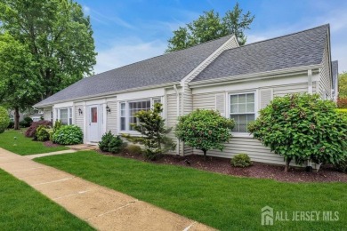 Tasteful & elegant 2BR/2BA Pennsylvania II model, with 1700 sq on Rossmoor Golf Club in New Jersey - for sale on GolfHomes.com, golf home, golf lot