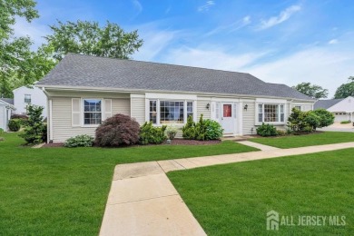 Tasteful & elegant 2BR/2BA Pennsylvania II model, with 1700 sq on Rossmoor Golf Club in New Jersey - for sale on GolfHomes.com, golf home, golf lot