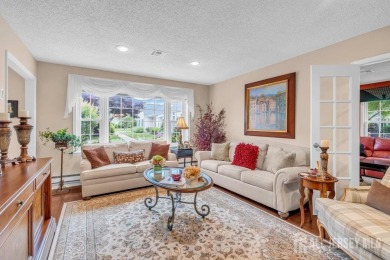 Tasteful & elegant 2BR/2BA Pennsylvania II model, with 1700 sq on Rossmoor Golf Club in New Jersey - for sale on GolfHomes.com, golf home, golf lot