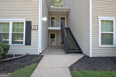 Lakefront Living in the Heart of Peachtree City! Enjoy the ease on Canongate At Flat Creek Club in Georgia - for sale on GolfHomes.com, golf home, golf lot