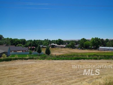 Rare and awesome location within walking distance of Rolling on Rolling Hills Golf Course in Idaho - for sale on GolfHomes.com, golf home, golf lot