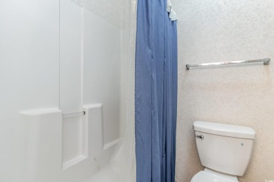 This beautiful  2 bed, 2 bath condo is the perfect blend of on River Oaks Golf Plantation  in South Carolina - for sale on GolfHomes.com, golf home, golf lot