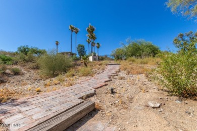 A charming garden home with a popular floor plan. Includes both on Arizona Grand Resort Golf Course in Arizona - for sale on GolfHomes.com, golf home, golf lot