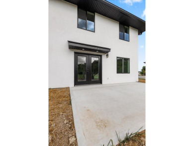 Experience uparalled luxury living in The Oaks of London Golf on Crooked Creek Golf Club in Kentucky - for sale on GolfHomes.com, golf home, golf lot