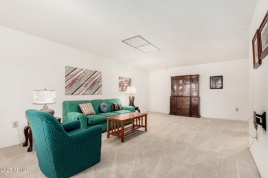 Experience comfort and style in this charming 2-bedroom, 2-bath on Sun City-Willow Creek / Willow Brook  in Arizona - for sale on GolfHomes.com, golf home, golf lot