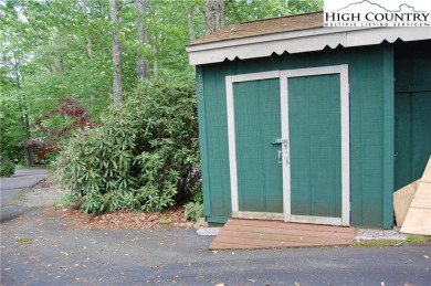 Your Treehouse Dream has come true. Great Top of the Hill on Land Harbor Golf Course in North Carolina - for sale on GolfHomes.com, golf home, golf lot