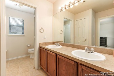 Move-in ready 2-bedroom, 2.5-bath home in Northeast San Antonio! on Northern Hills Golf Club in Texas - for sale on GolfHomes.com, golf home, golf lot