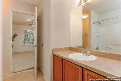 Move-in ready 2-bedroom, 2.5-bath home in Northeast San Antonio! on Northern Hills Golf Club in Texas - for sale on GolfHomes.com, golf home, golf lot