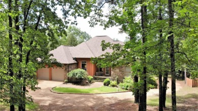 Lakefront with Easy Access to shoreline.  Custom built 2001. 2 on Tannenbaum Golf Club in Arkansas - for sale on GolfHomes.com, golf home, golf lot